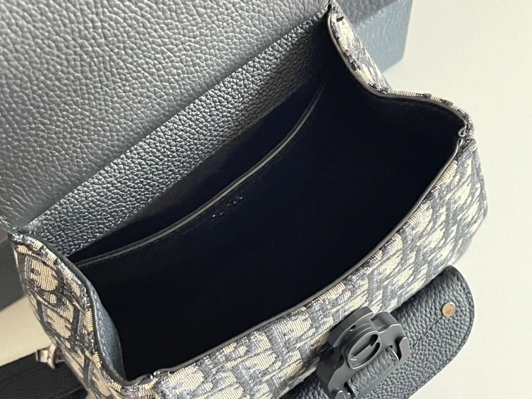 Compact Mens Christian Dior Backpacks 92077