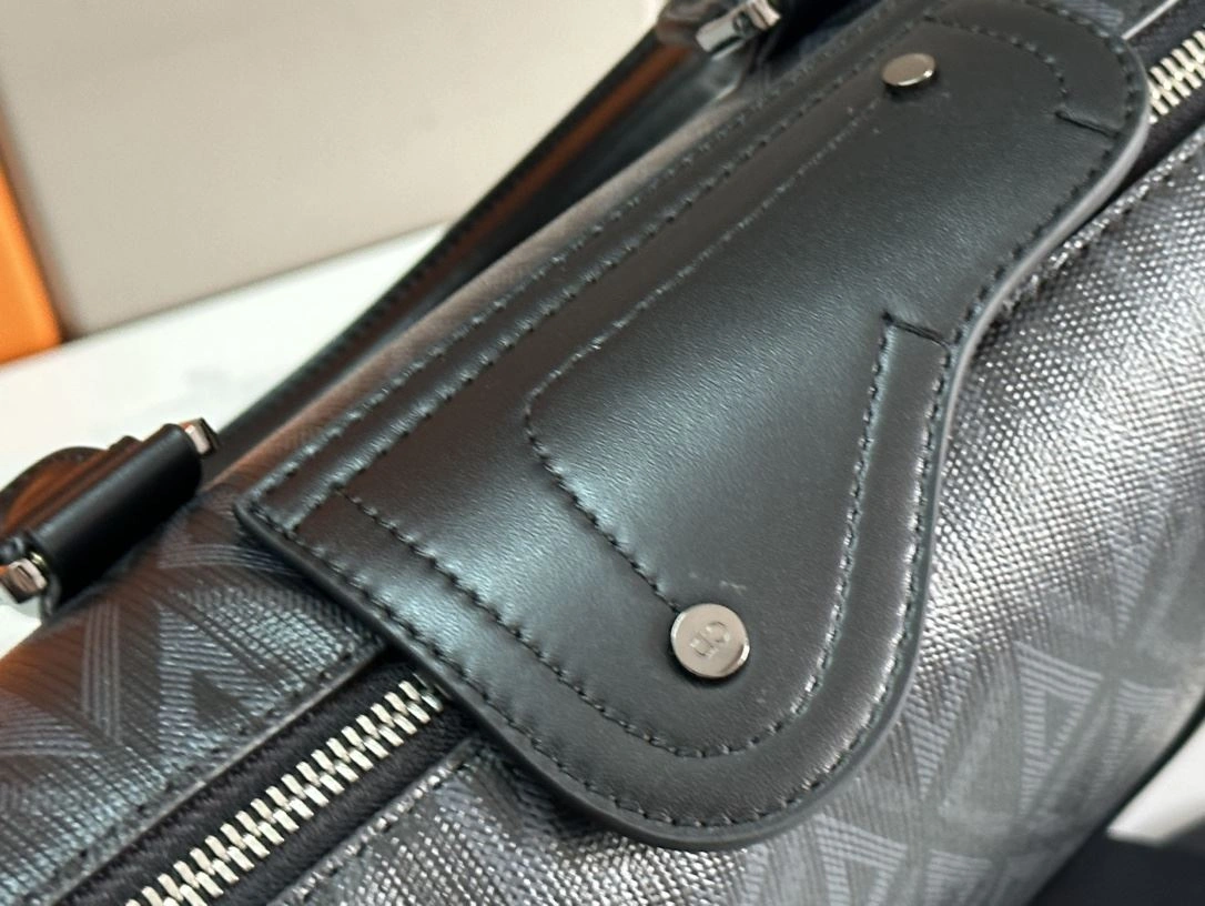Functional Mens Christian Dior Briefcases 92050