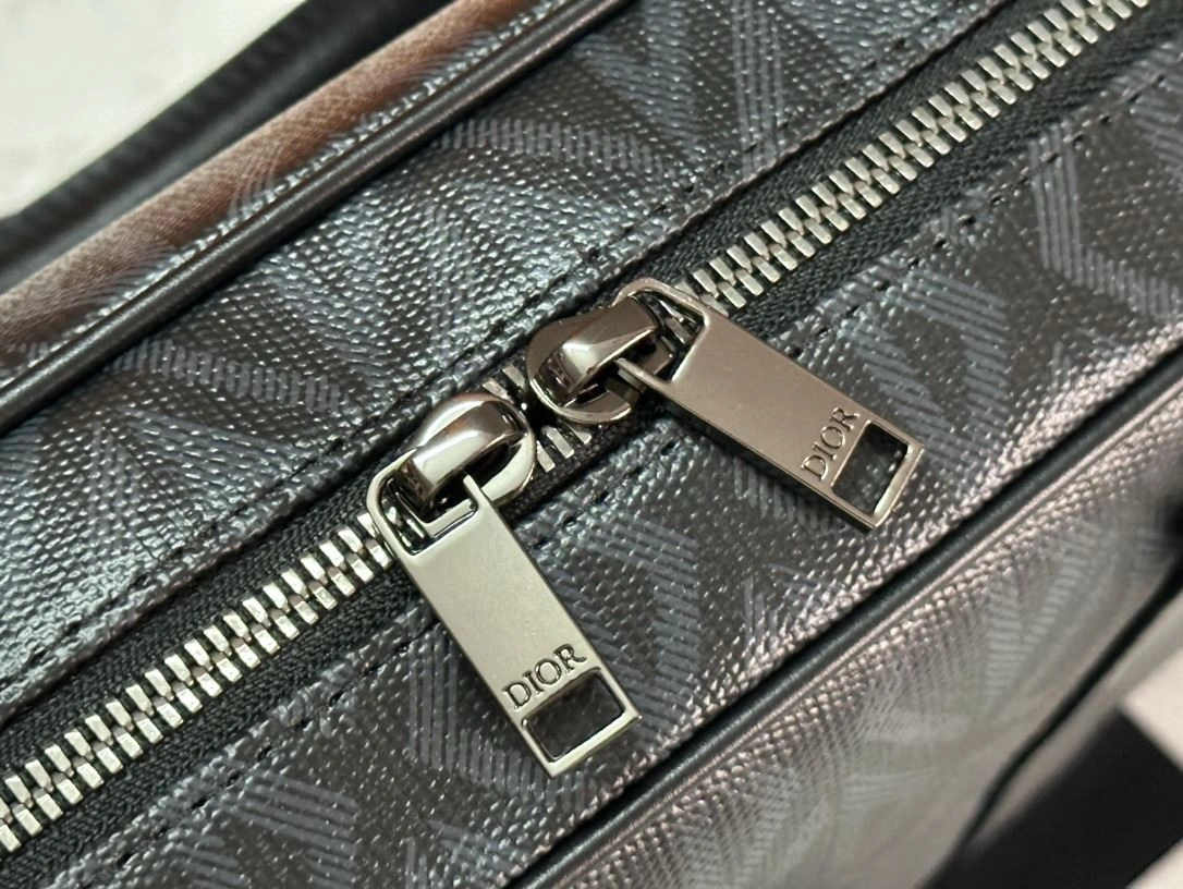 Practical Mens Christian Dior Briefcases 92078