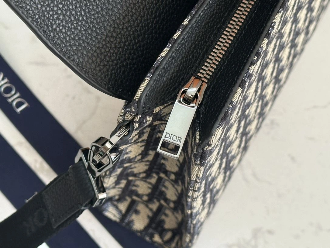 Mens Christian Dior Clutch Bags Elegant 92025