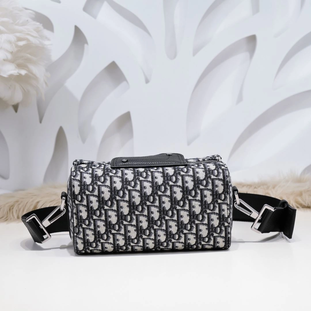 EyeCatching Mens Christian Dior Satchel Bags 91026