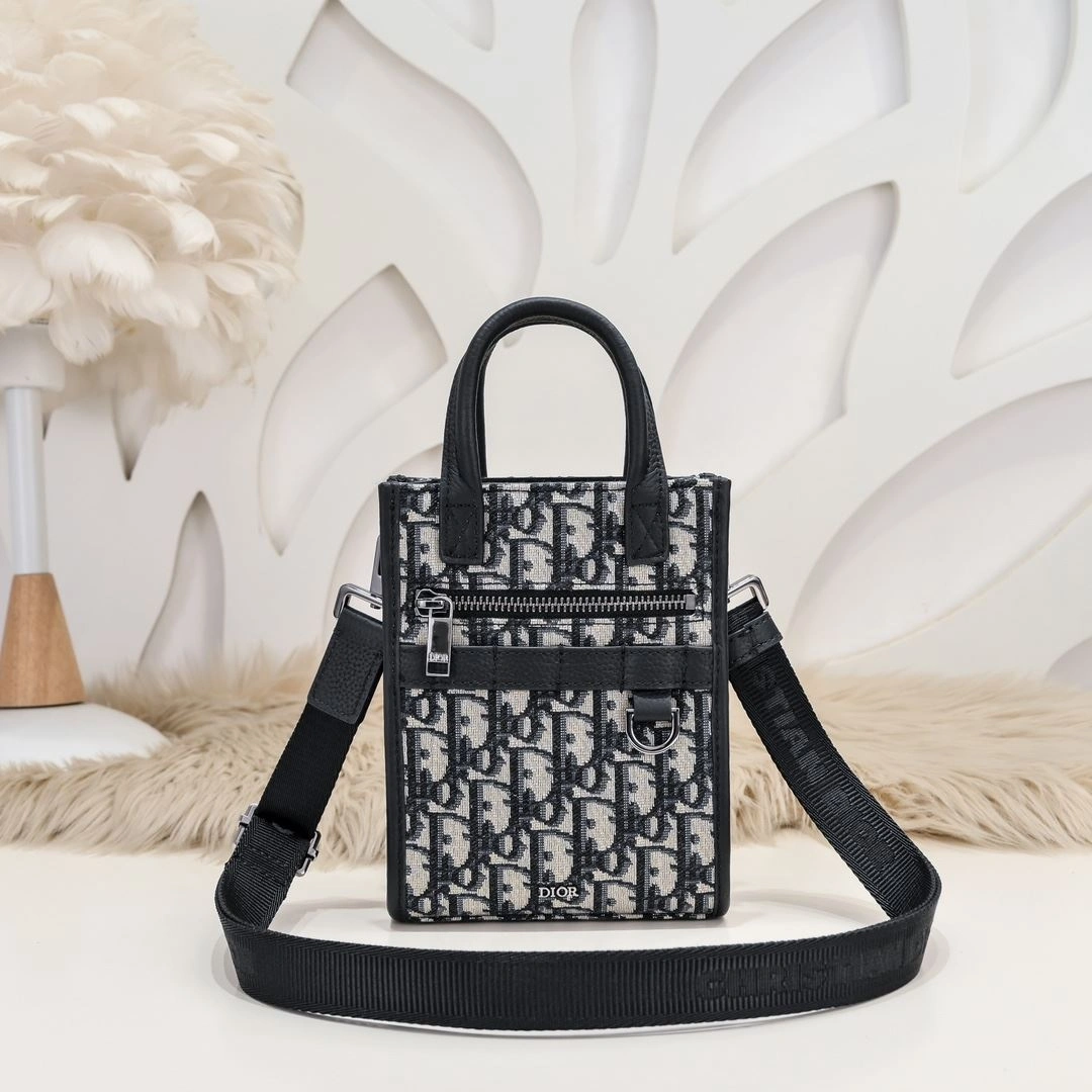 Trendsetting Mens Christian Dior Satchel Bags 91036