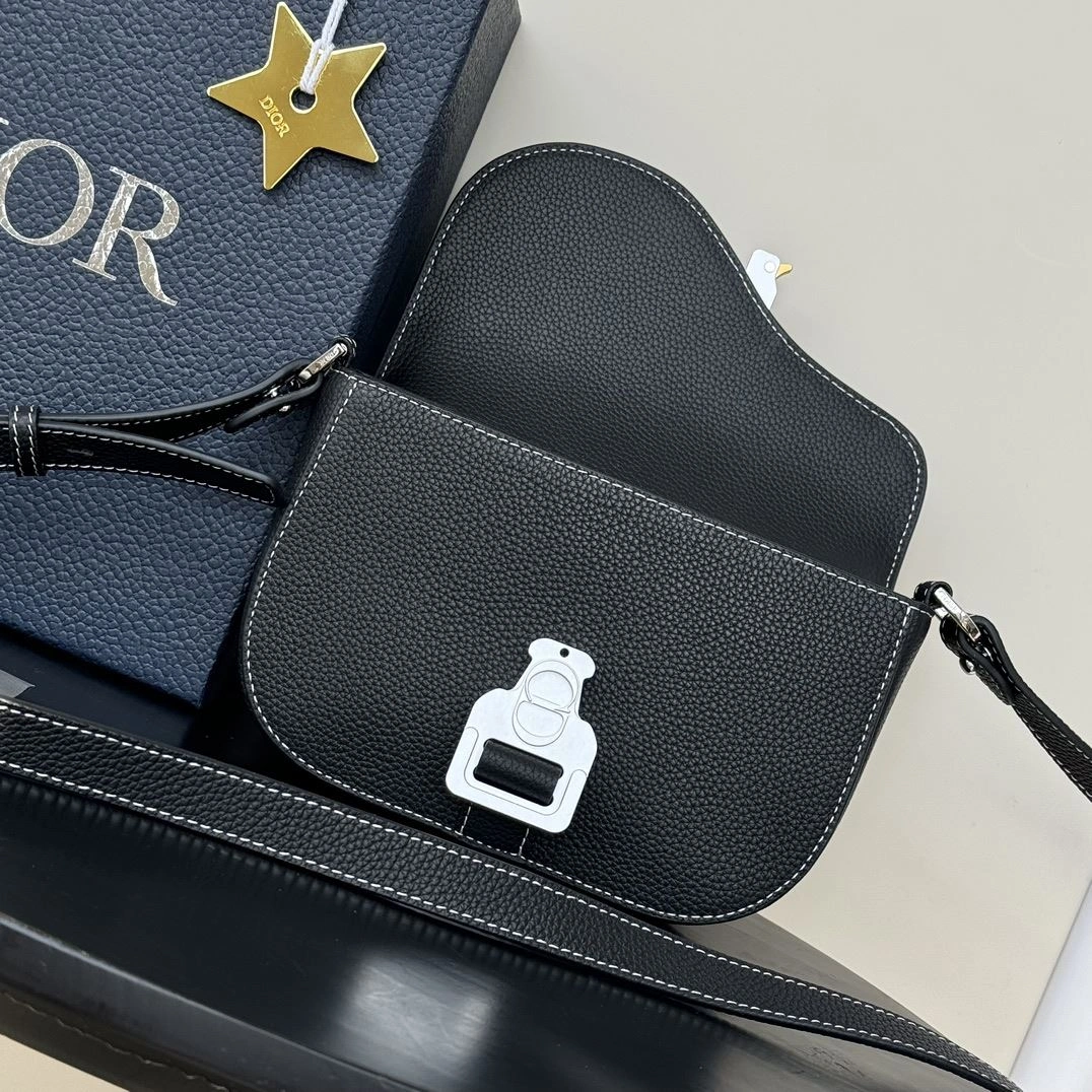EyeCatching Mens Christian Dior Satchel Bags 93203