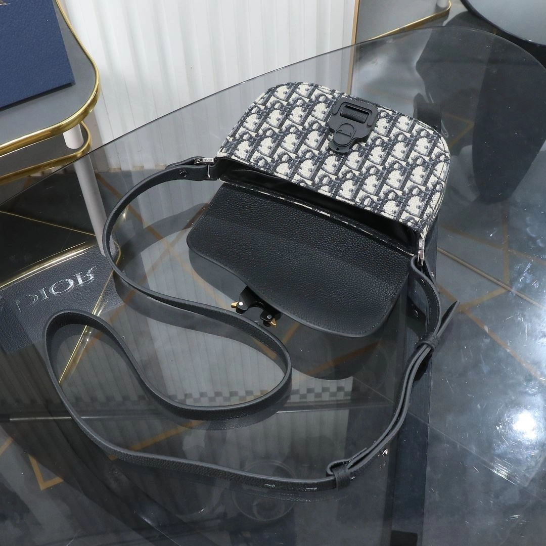 Reliable Mens Christian Dior Satchel Bags 92007