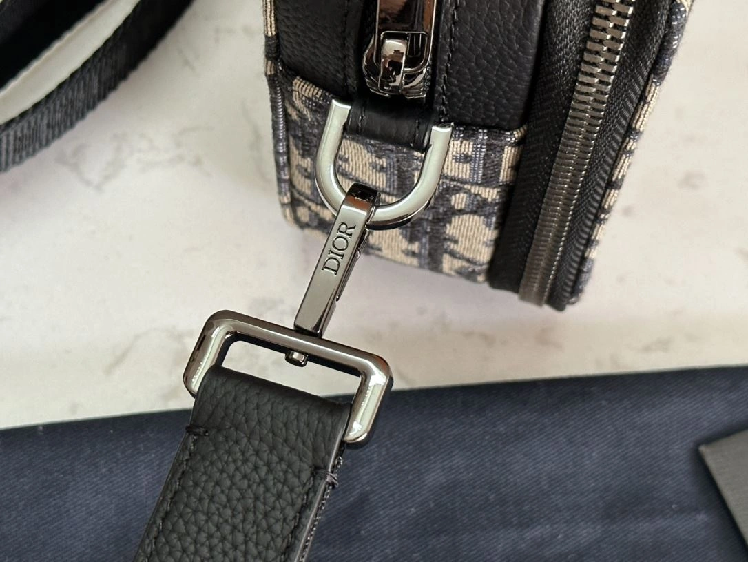Reliable Mens Christian Dior Satchel Bags 92011