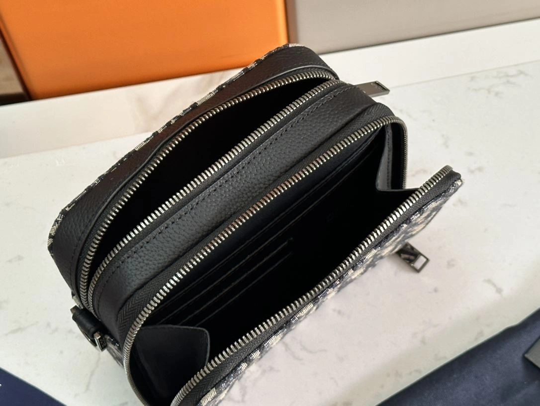 Reliable Mens Christian Dior Satchel Bags 92011