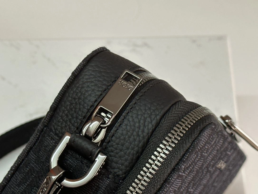 Effortless Mens Christian Dior Satchel Bags 92006