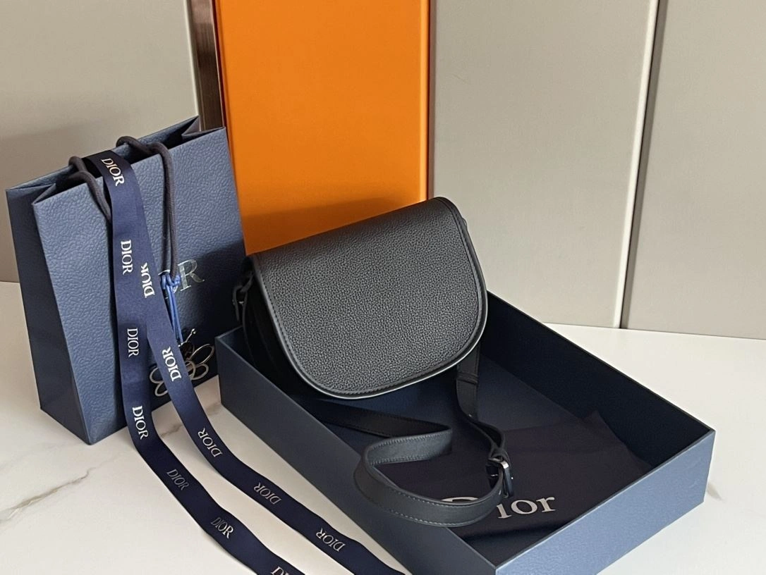 SunProtective Mens Christian Dior Satchel Bags 91977