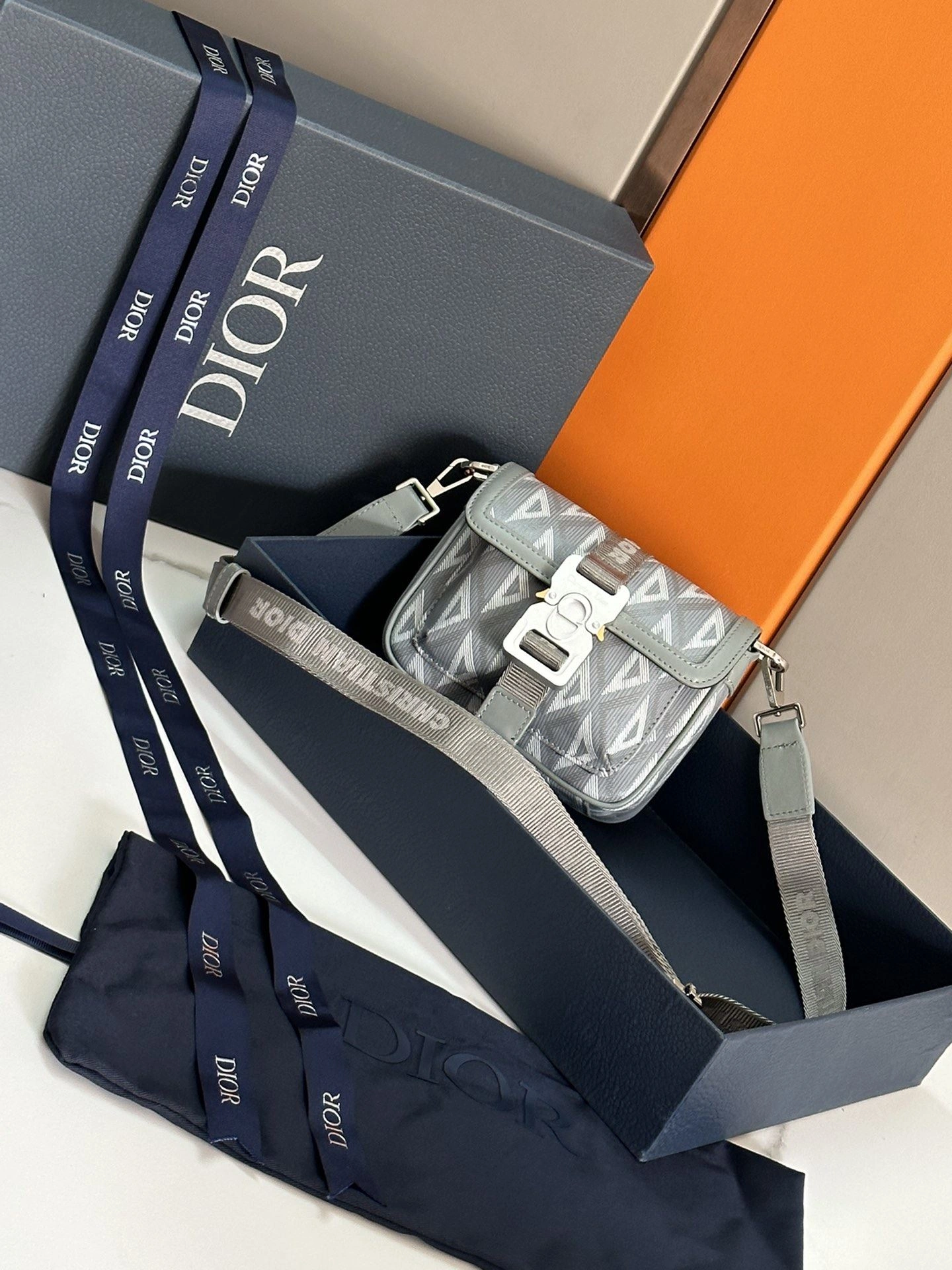 MoistureWicking Mens Christian Dior Satchel Bags 91972