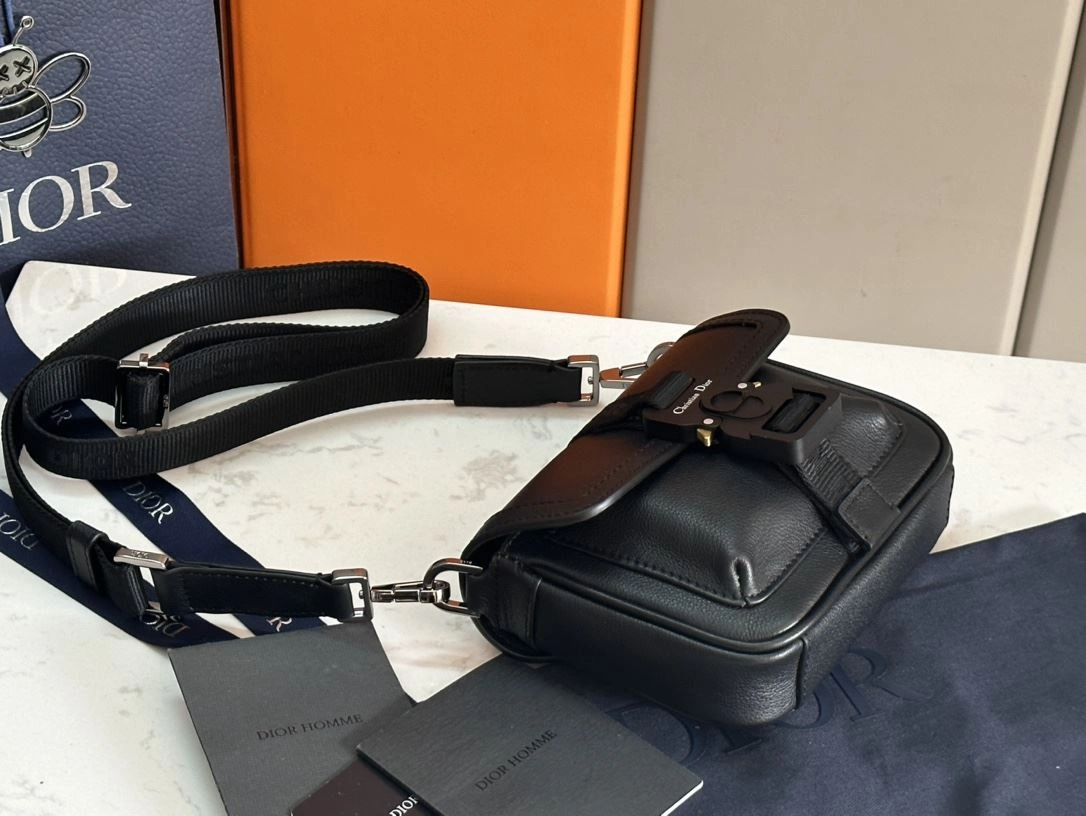 Reliable Mens Christian Dior Satchel Bags 91971