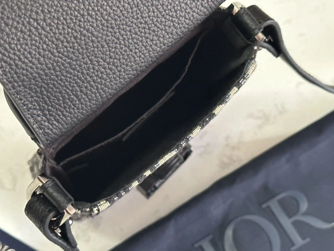 MoistureWicking Mens Christian Dior Satchel Bags 92002