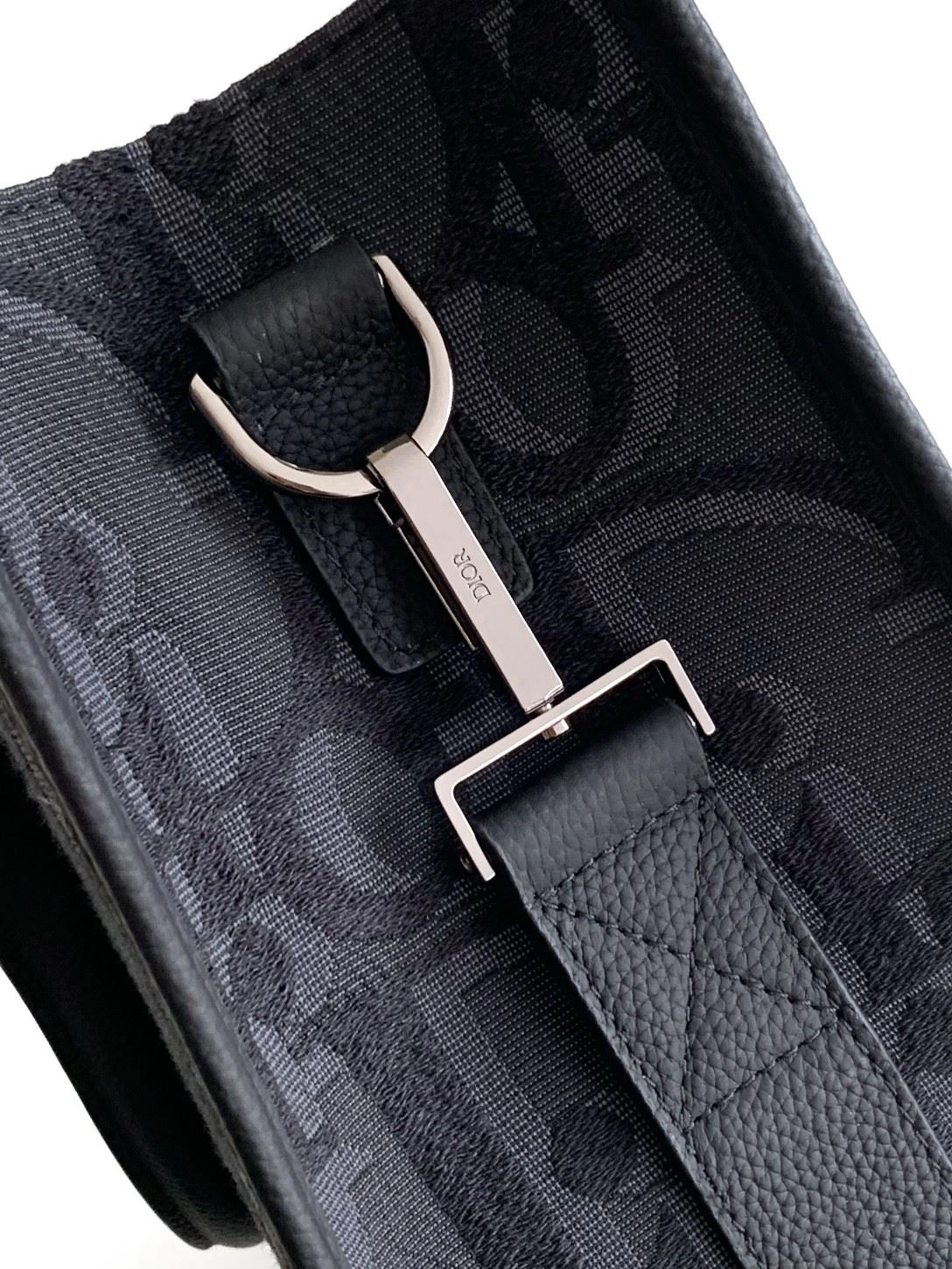 Trendsetting Mens Christian Dior Satchel Bags 91942