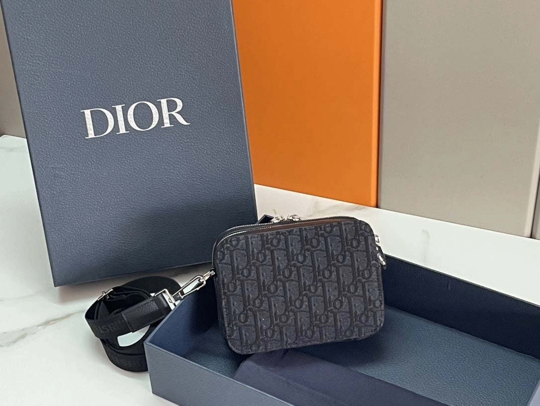 Comfortable Mens Christian Dior Satchel Bags 91940