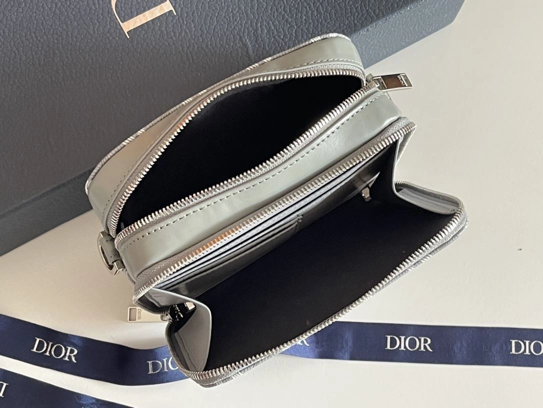 Sustainable Mens Christian Dior Satchel Bags 91921