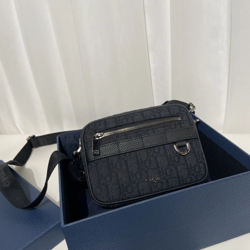 Neat Mens Christian Dior Satchel bags 70109