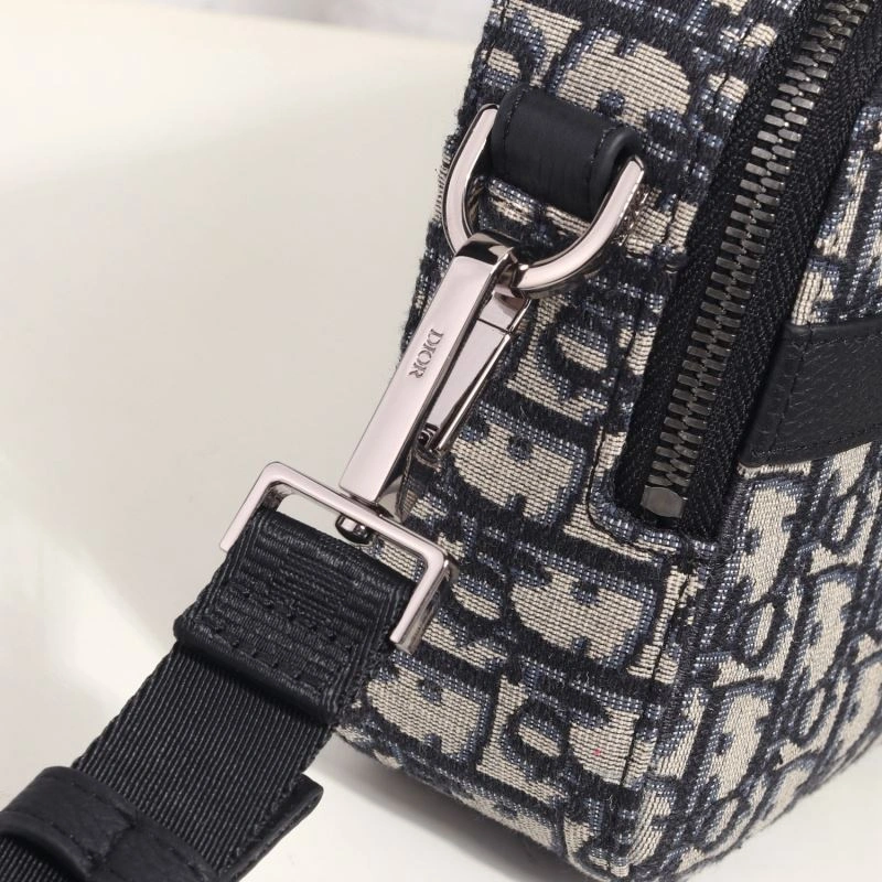 Sporty Mens Christian Dior Satchel bags 70101
