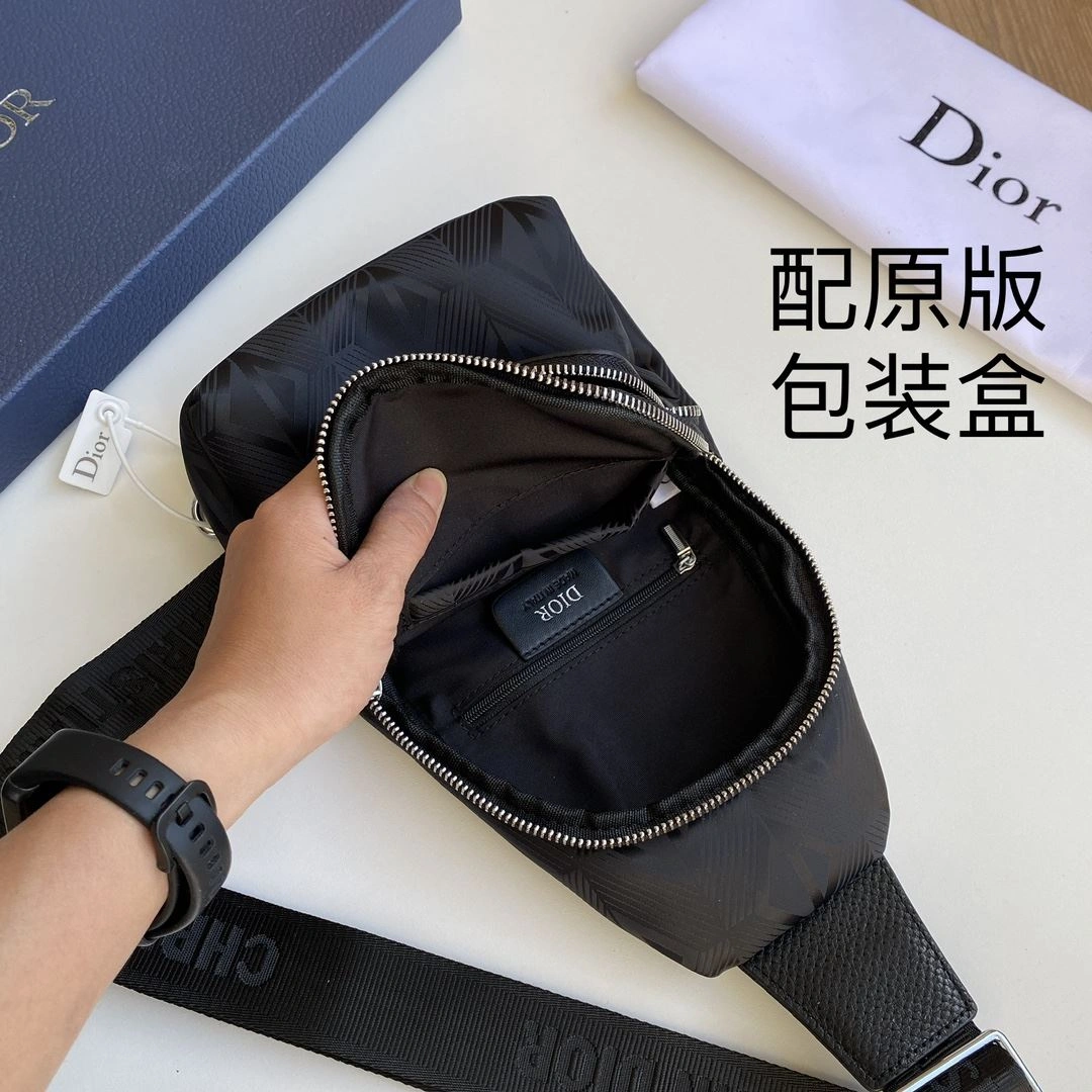 WellDesigned Mens Christian Dior Waist Chest Packs 93289