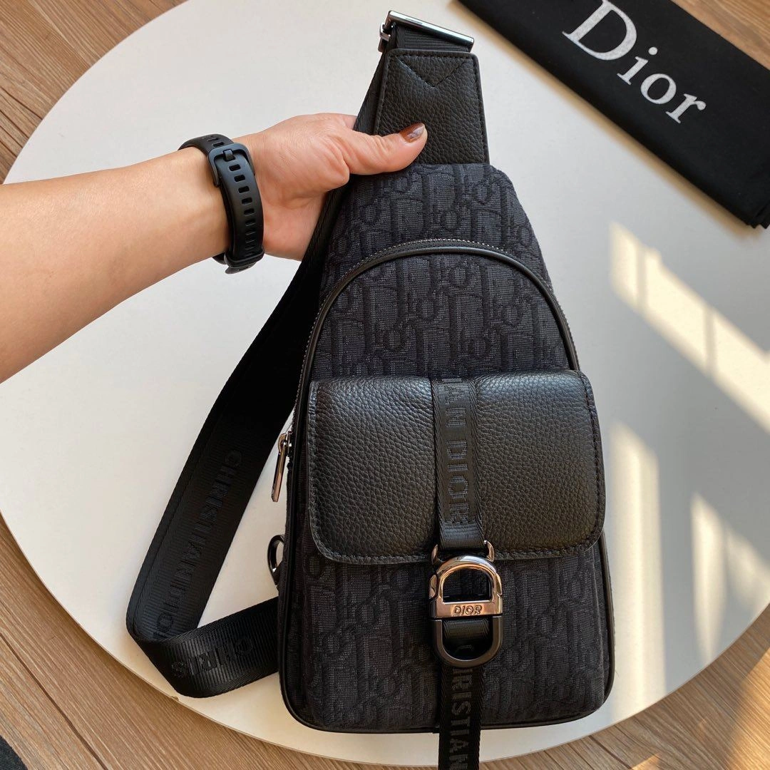 Fashionable Mens Christian Dior Waist Chest Packs 91863