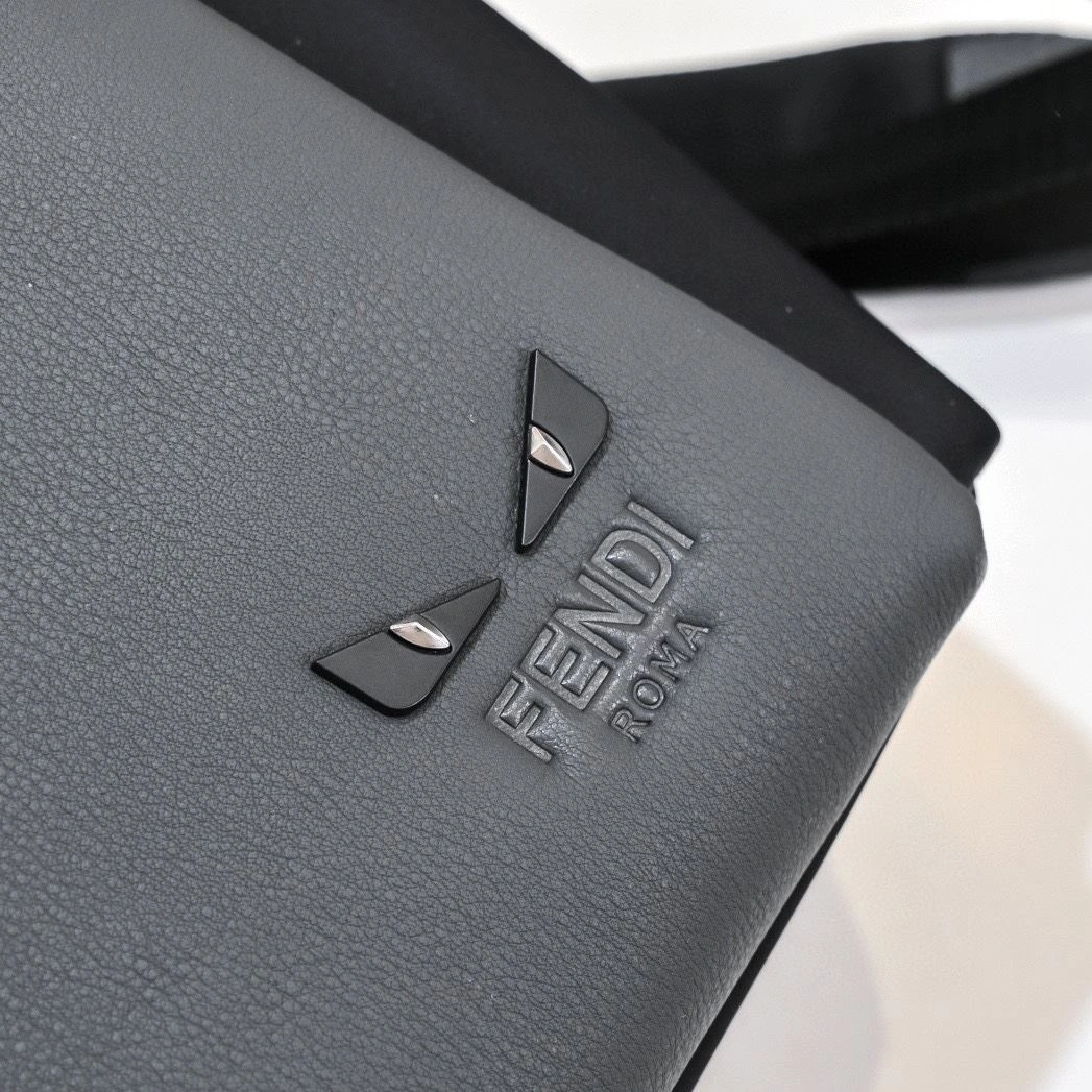 Mens Fendi Backpacks Elegant 90918