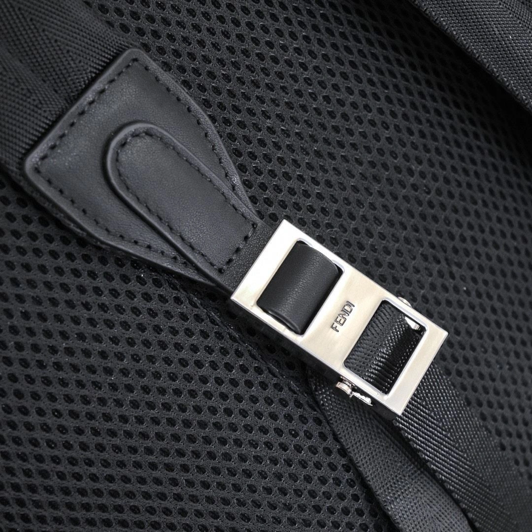 Mens Fendi Backpacks Sustainable 90916