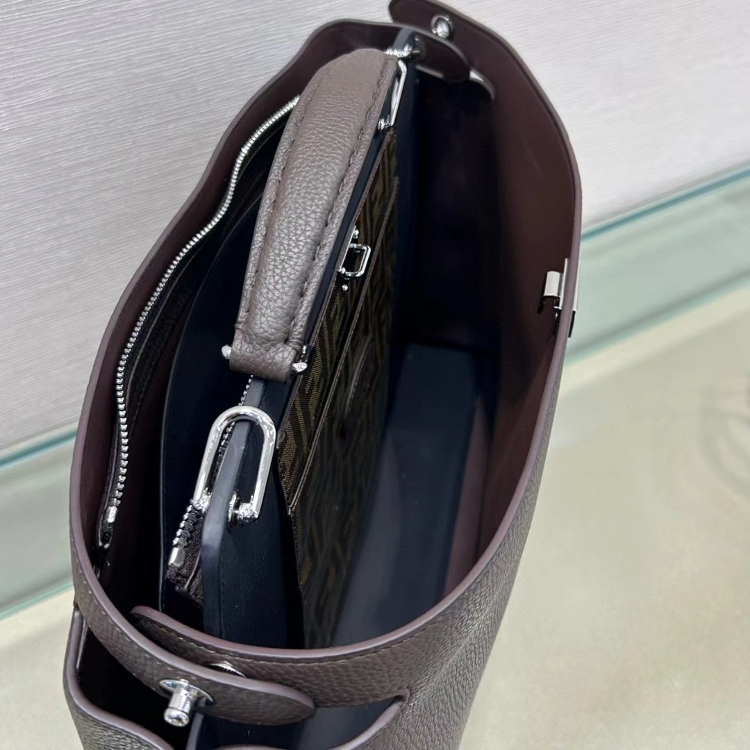 Sustainable Mens Fendi Briefcases 76605