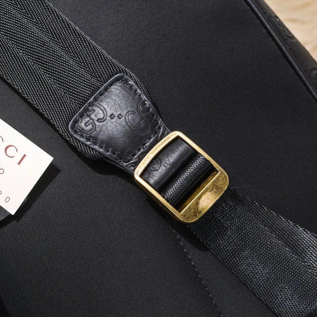 Mens Gucci Backpacks ZipUp 90905