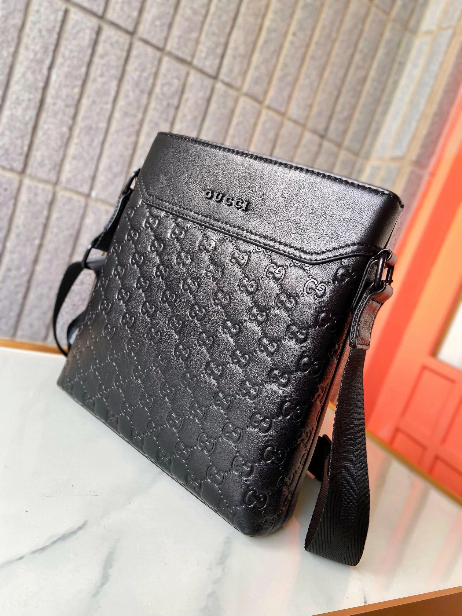 Mens Gucci Briefcases Vibrant 93092