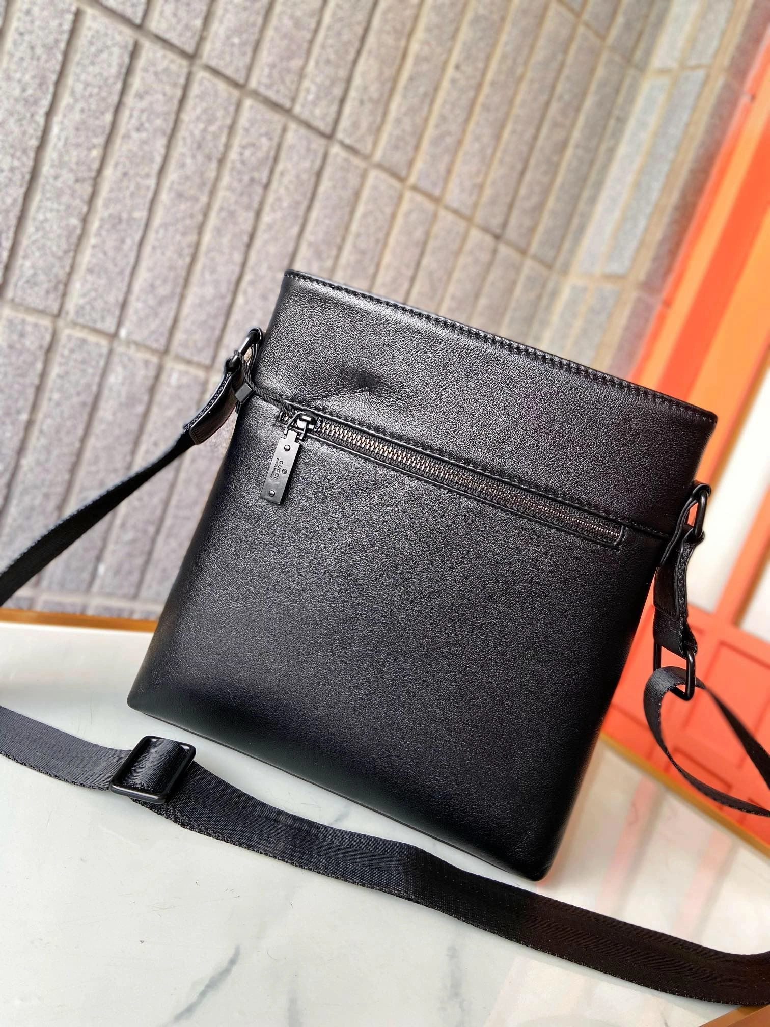 Mens Gucci Briefcases Vibrant 93092