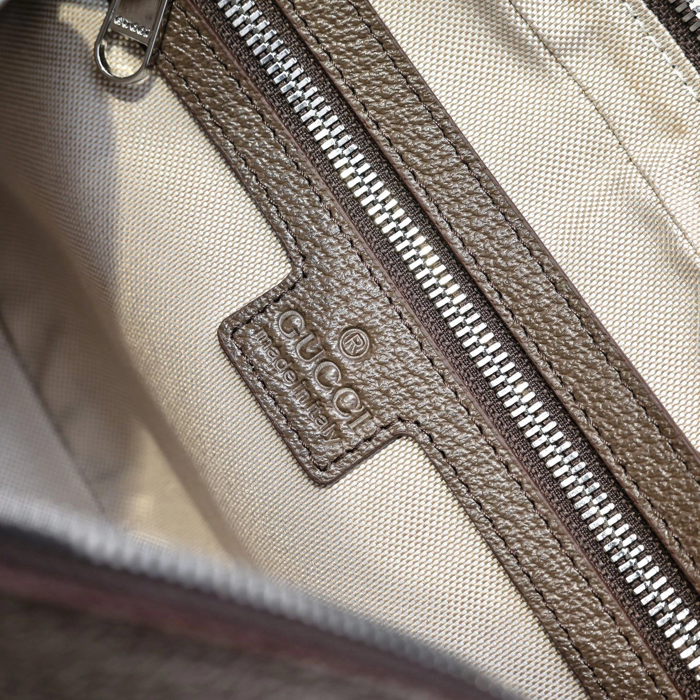 Sporty Mens Gucci Clutch Bags 90892