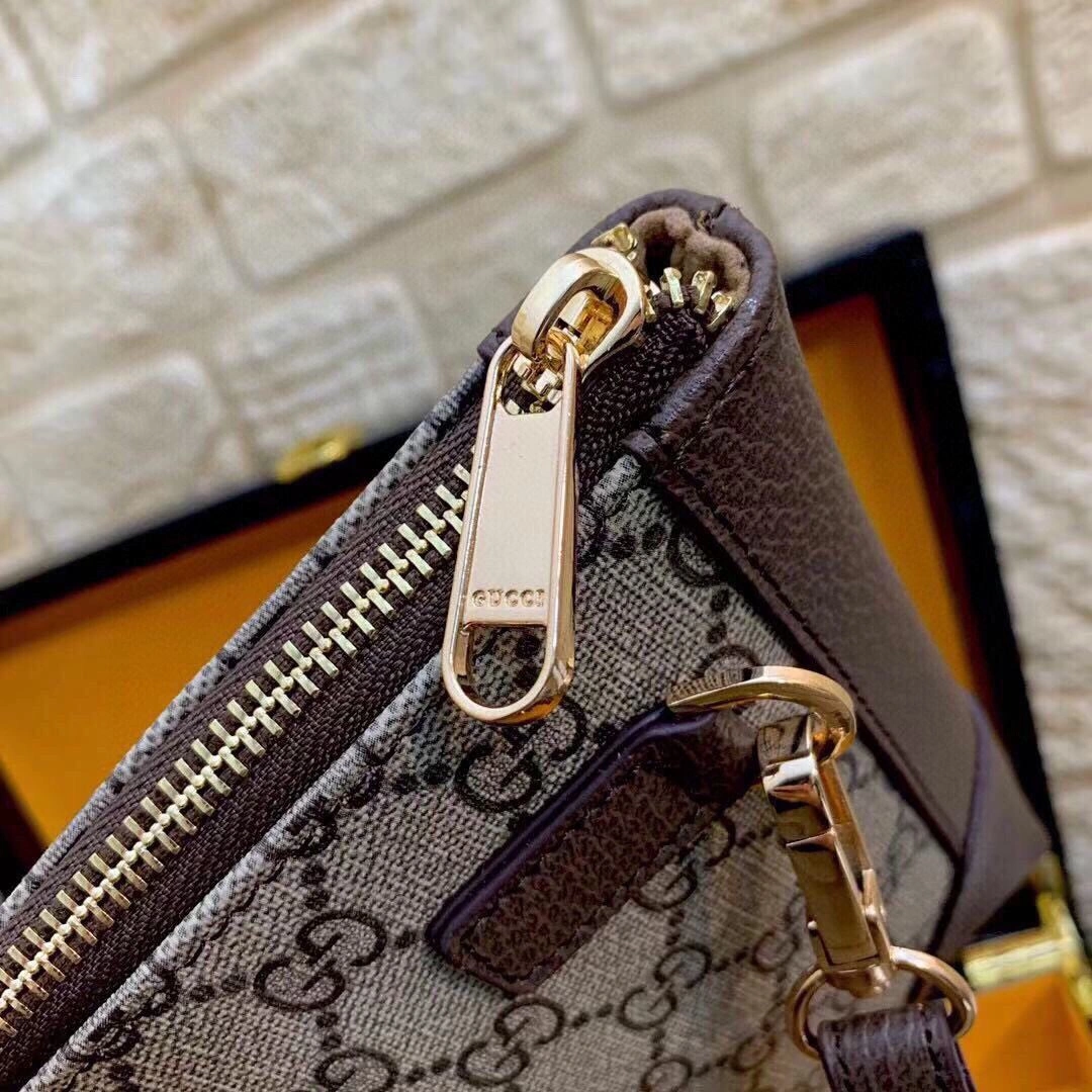 Mens Gucci Clutch Bags Soft 93036