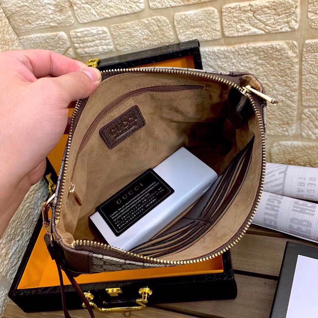 Mens Gucci Clutch Bags Soft 93036