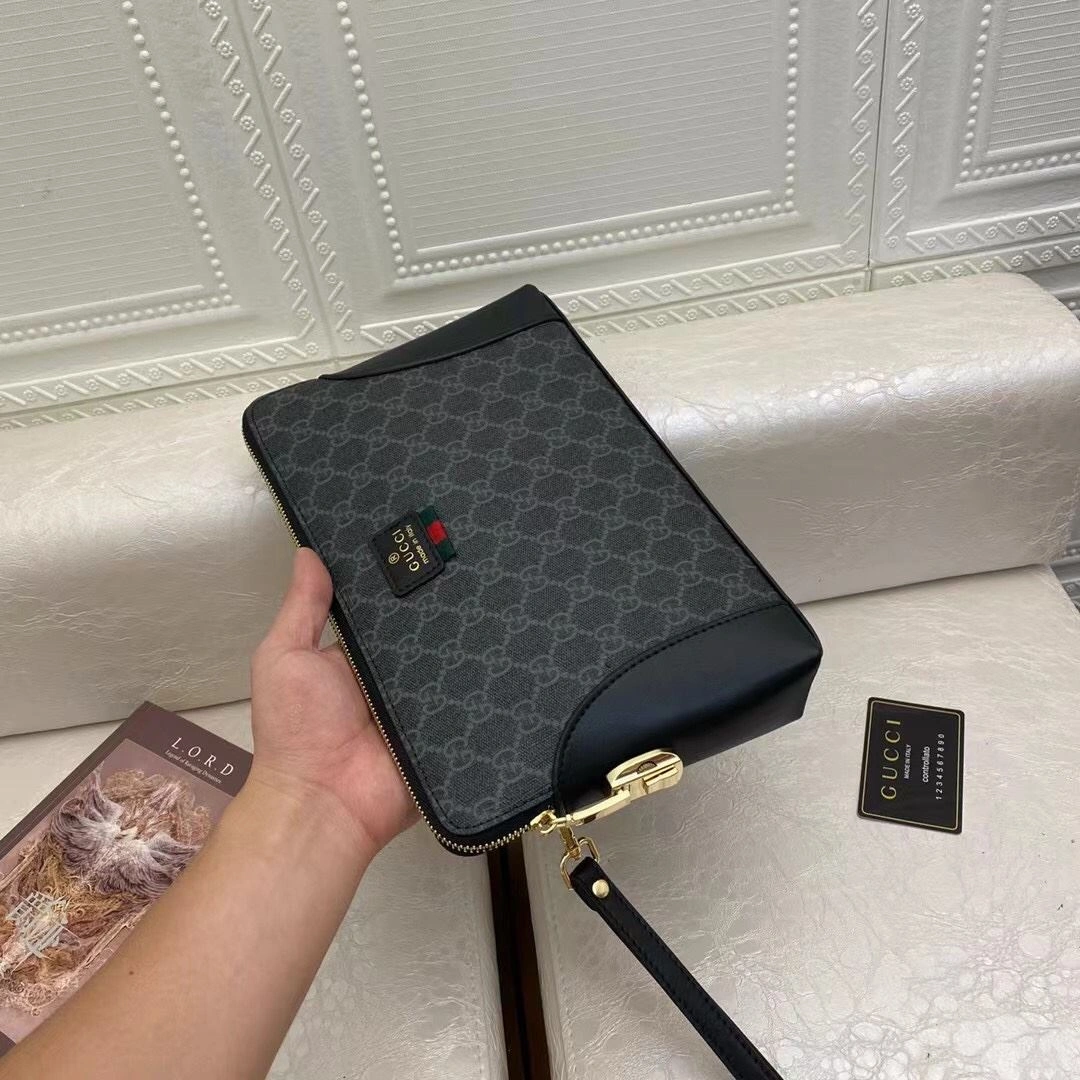 Refined Mens Gucci Clutch Bags 93022