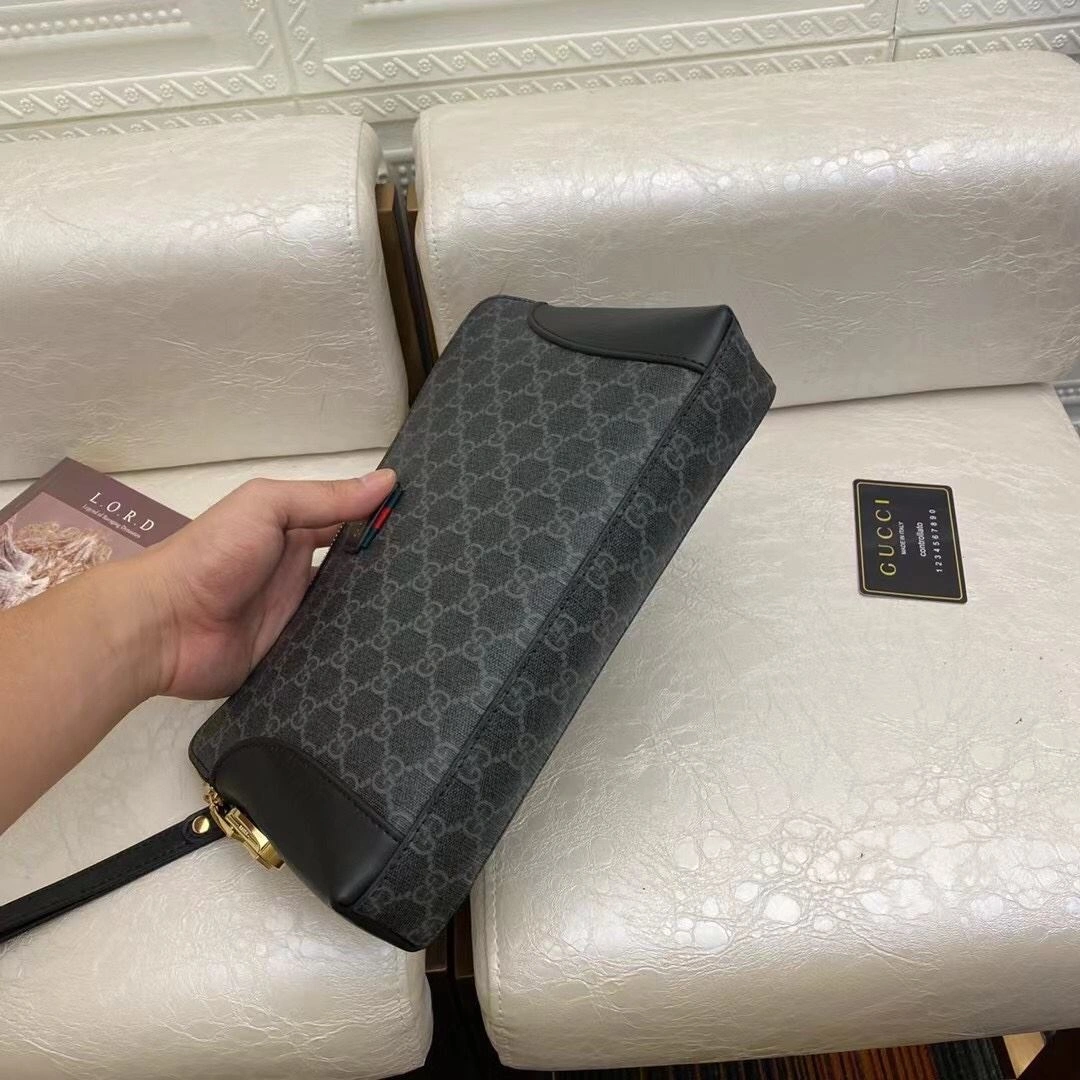 Refined Mens Gucci Clutch Bags 93022