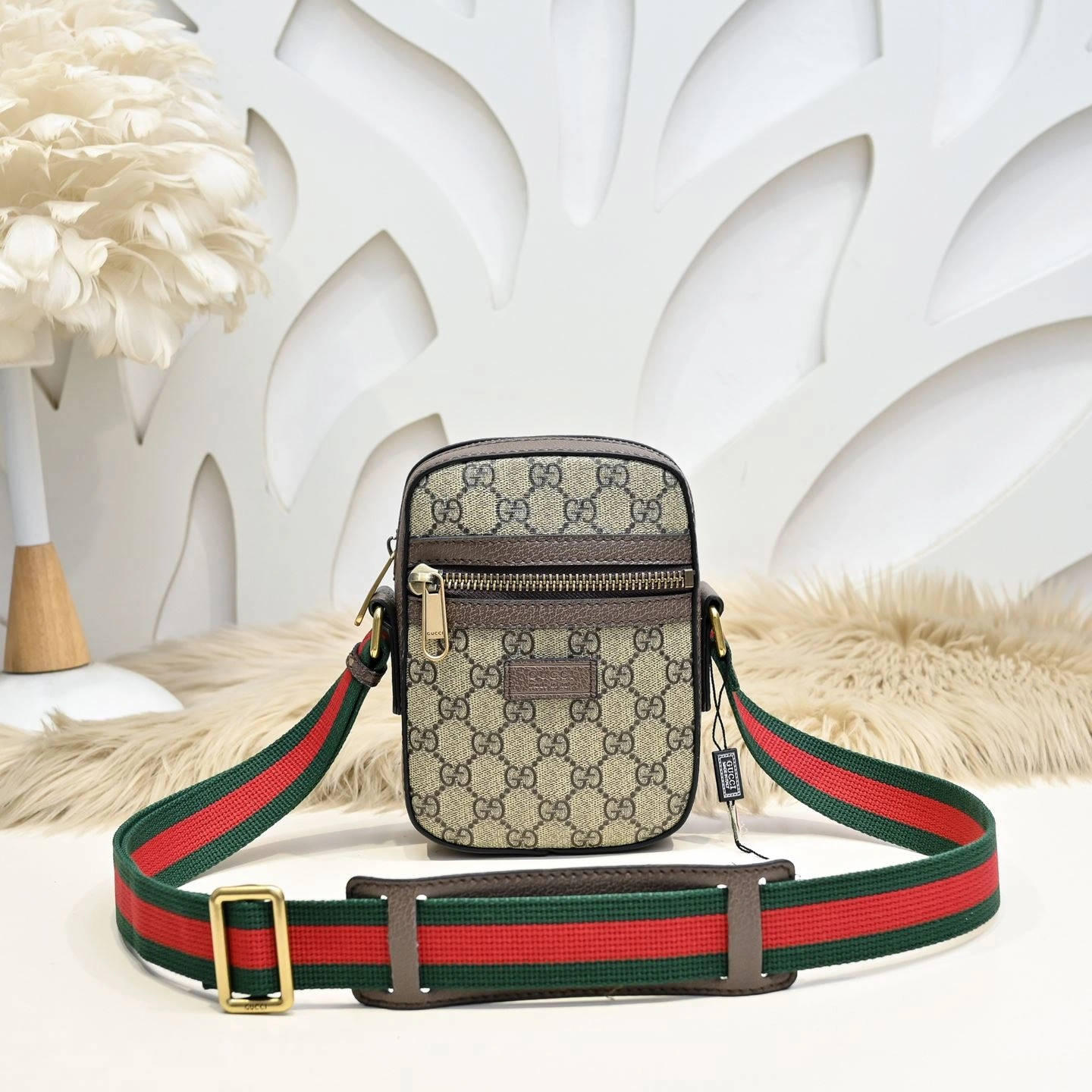 MoistureWicking Mens Gucci Satchel Bags 90879