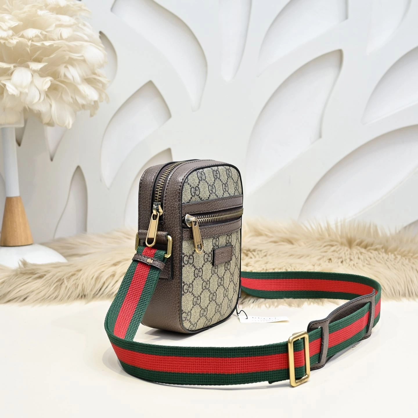 MoistureWicking Mens Gucci Satchel Bags 90879