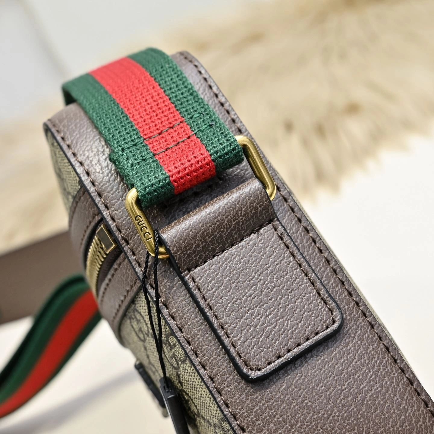 MoistureWicking Mens Gucci Satchel Bags 90879