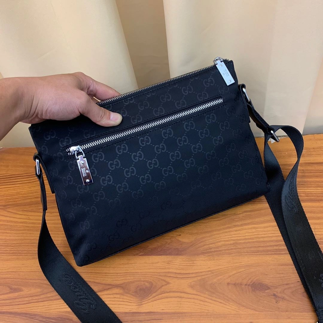 Chic Mens Gucci Satchel Bags 93030