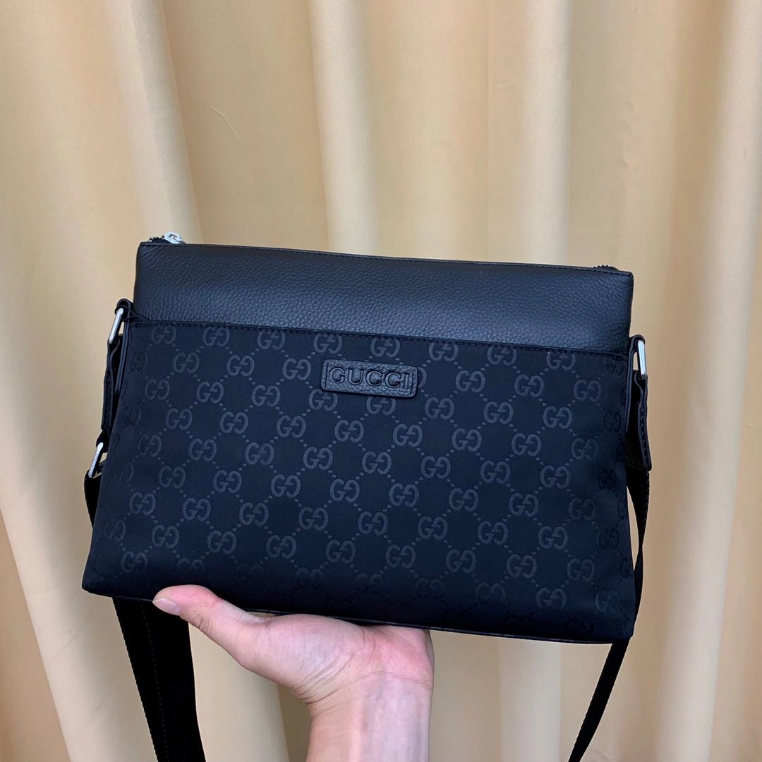 Chic Mens Gucci Satchel Bags 93030