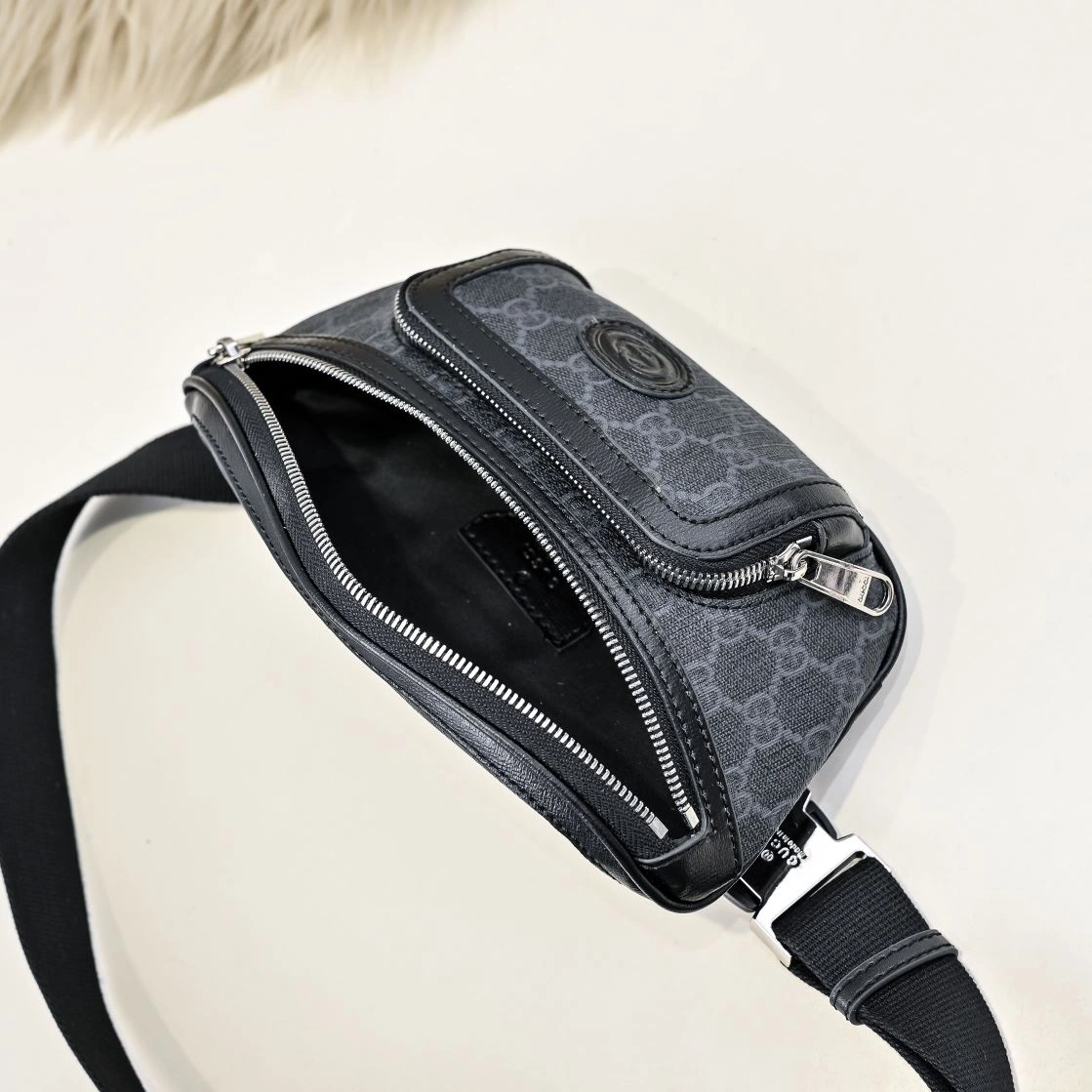 GoAnywhere Mens Gucci Waist Chest Packs 90862