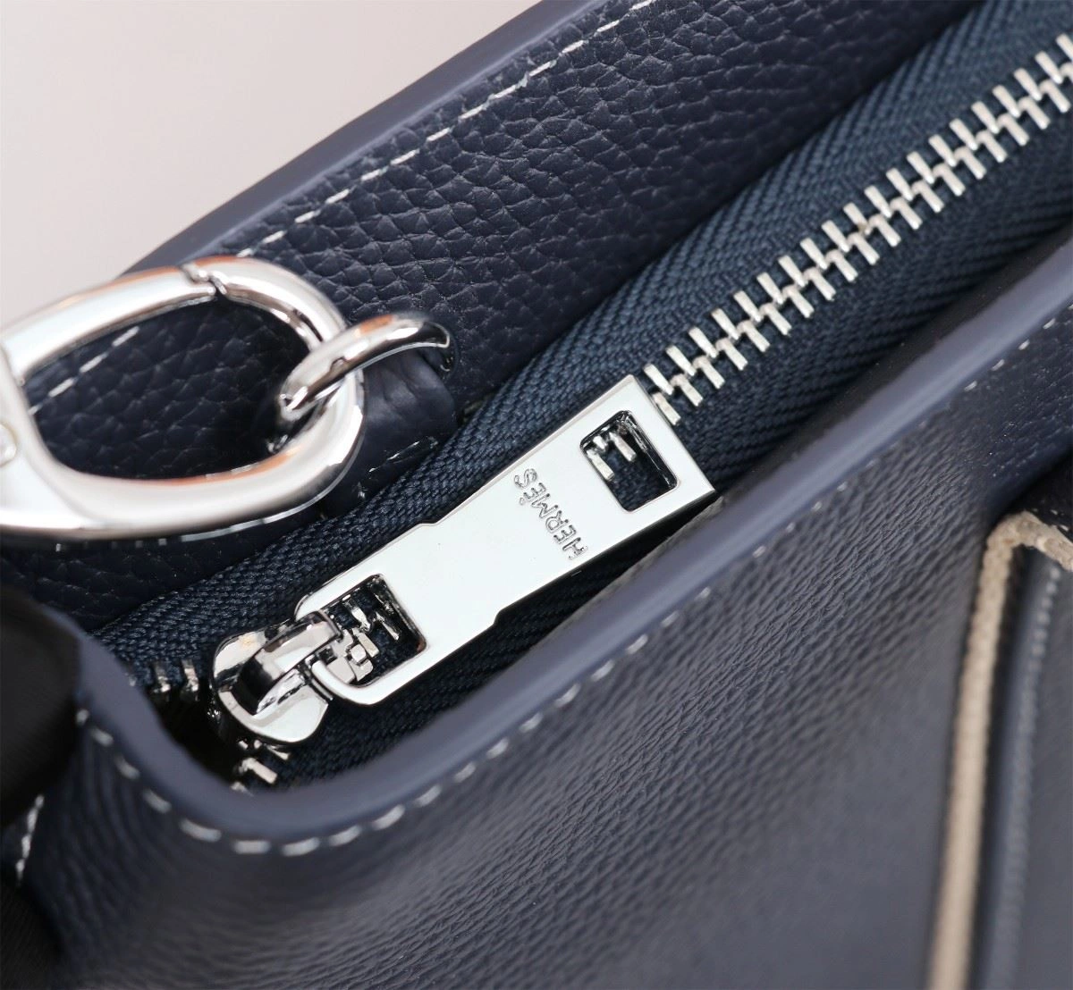 Resilient Mens Hermes Briefcases 92912