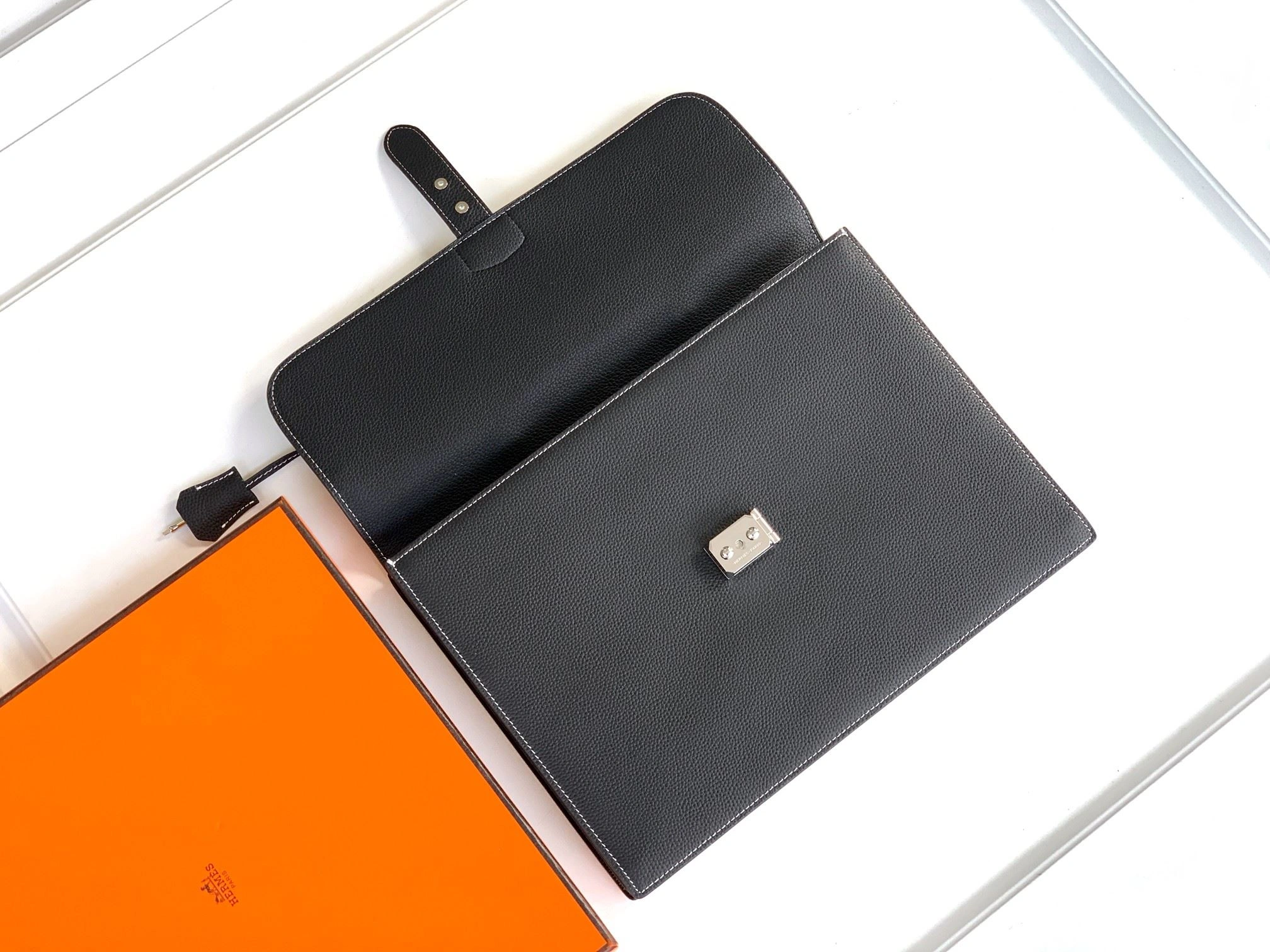 TimelessDesign Mens Hermes Briefcases 91862
