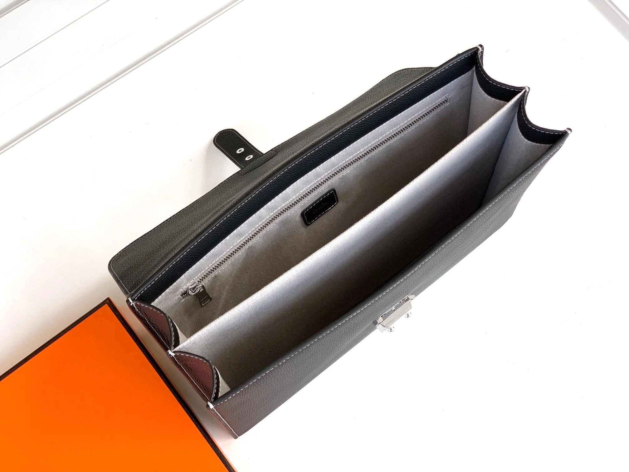 TimelessDesign Mens Hermes Briefcases 91862