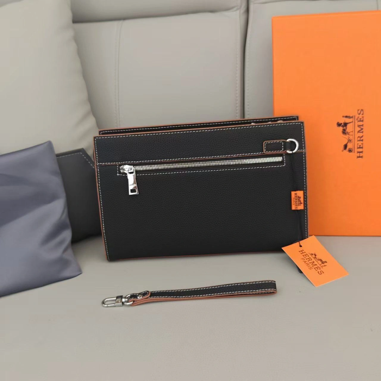 Sustainable Mens Hermes Clutch Bags 92910