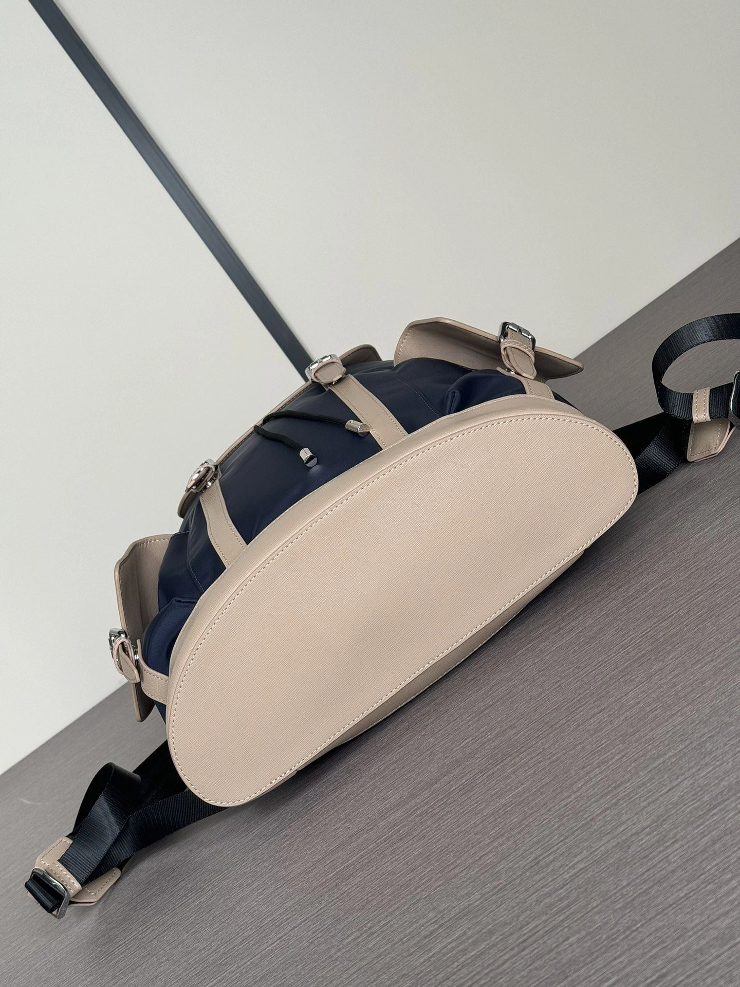 Fashionable Mens Louis Vuitton Backpacks 92831