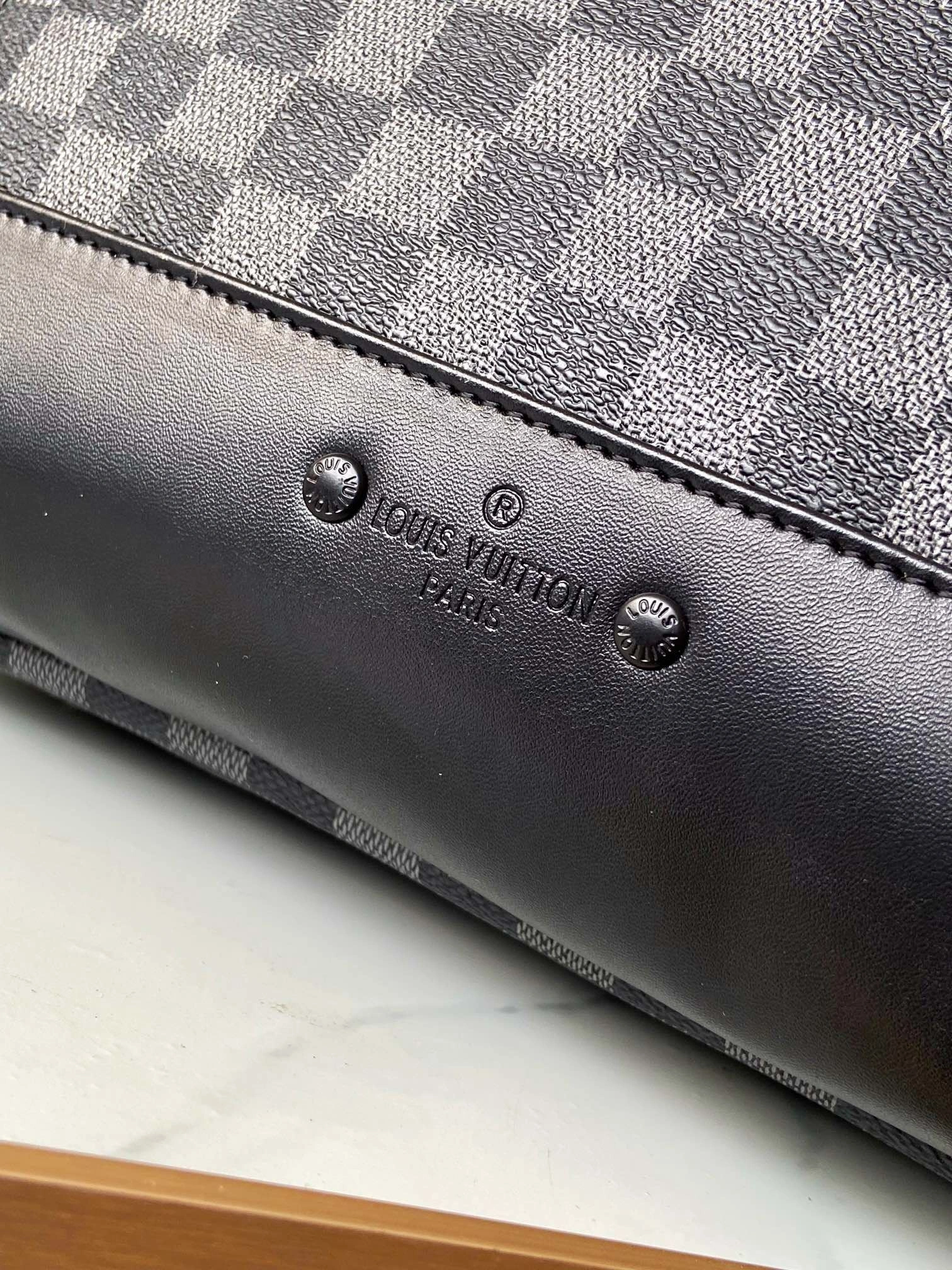Mens Louis Vuitton Backpacks Durable 92859