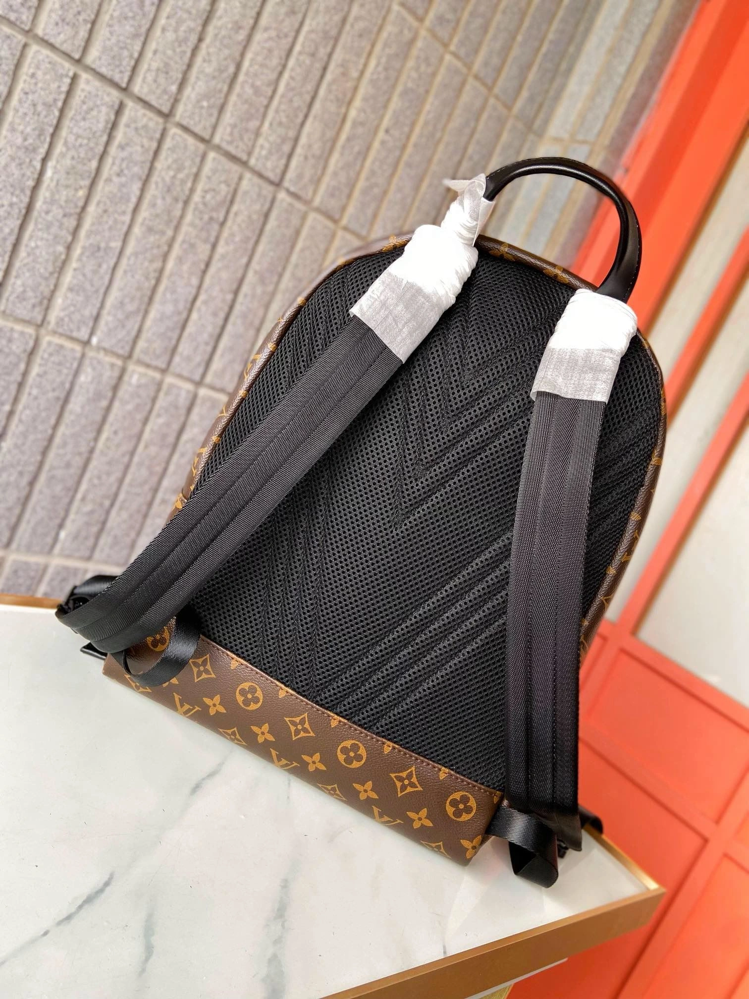 Mens Louis Vuitton Backpacks Seasonal 92865