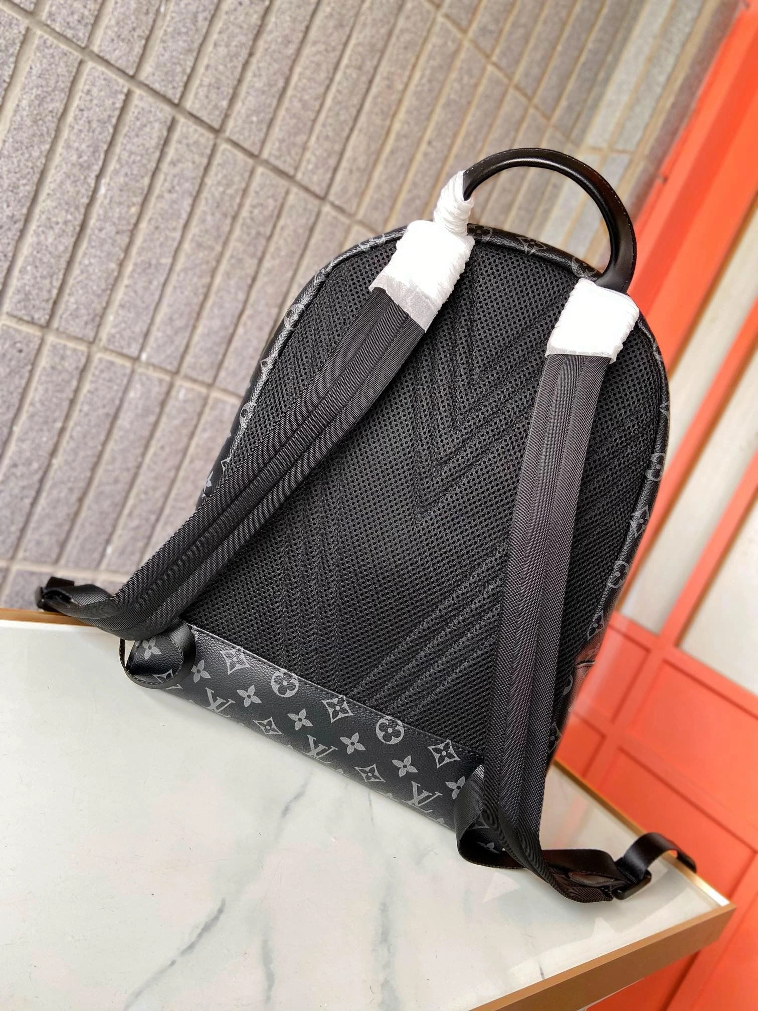 Cozy Mens Louis Vuitton Backpacks 92829