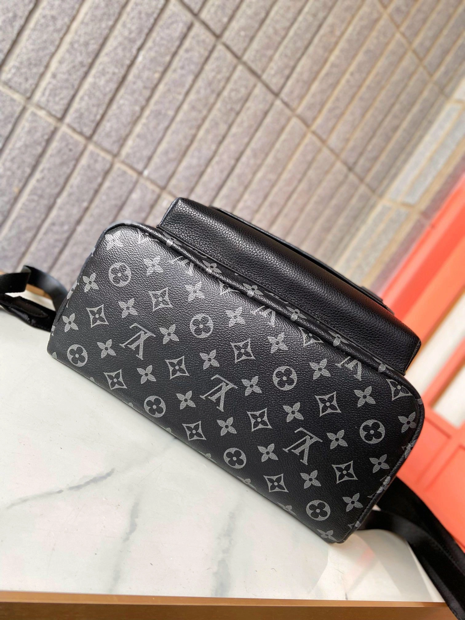 Cozy Mens Louis Vuitton Backpacks 92829