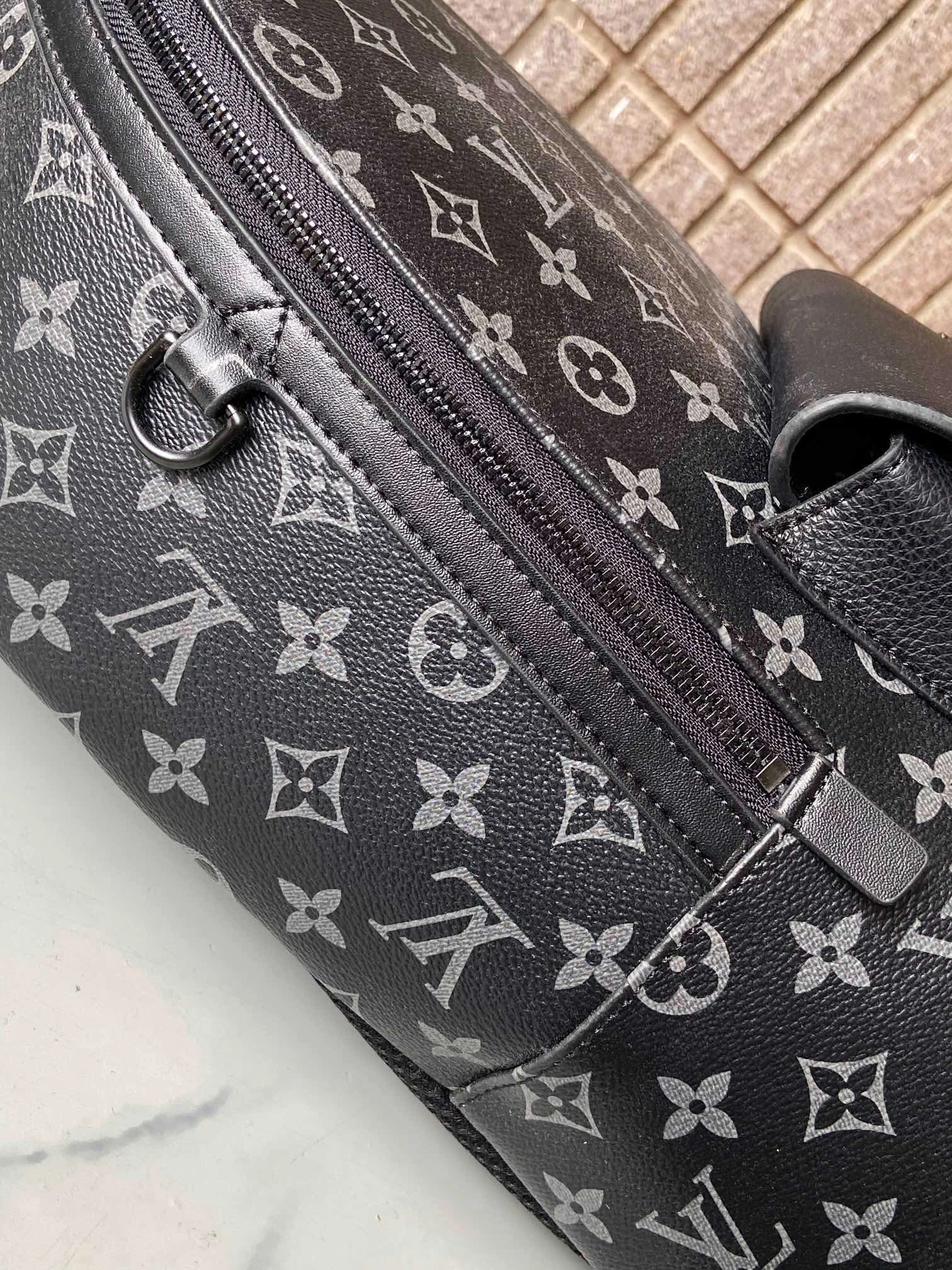 Cozy Mens Louis Vuitton Backpacks 92829