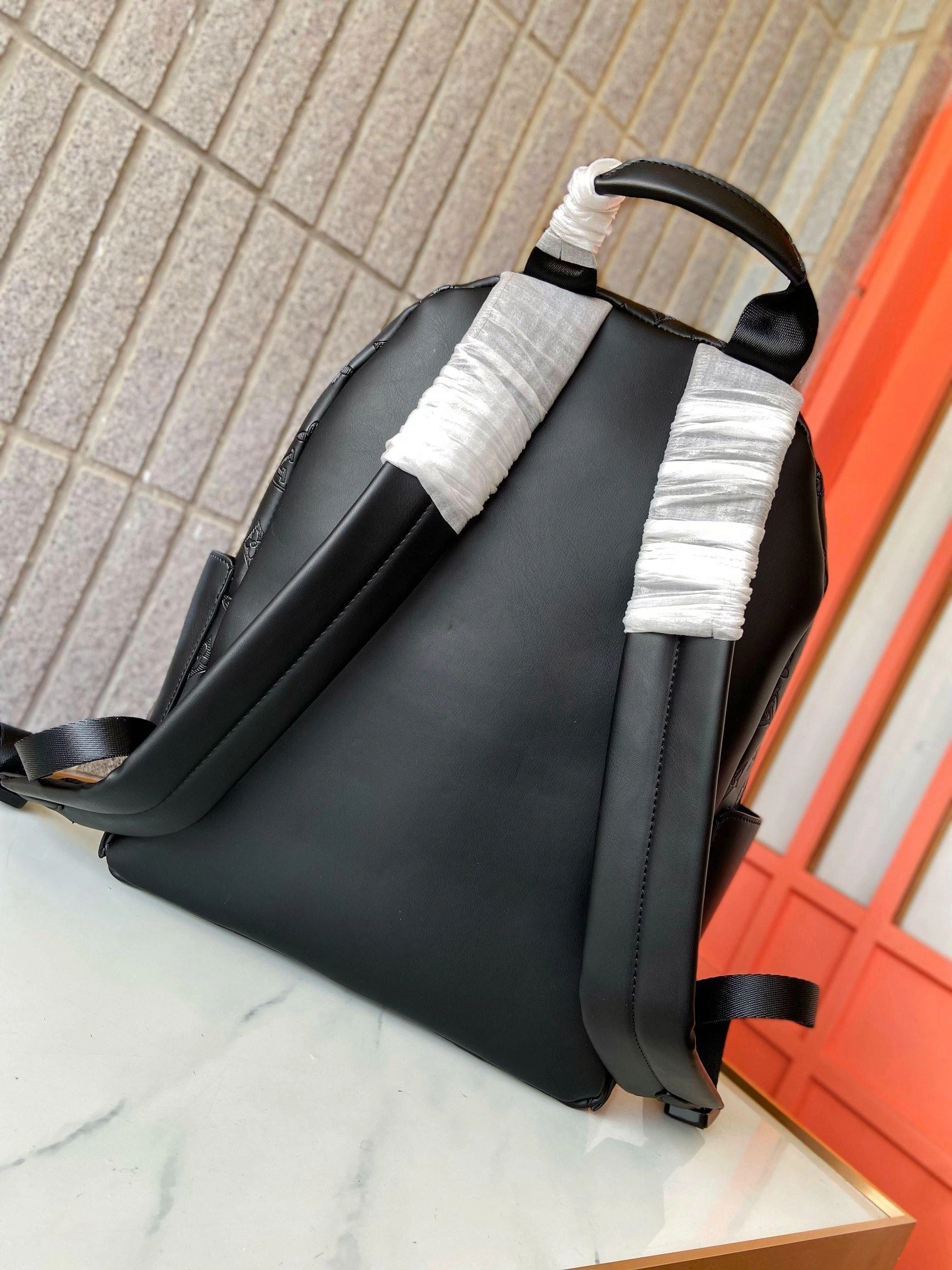 Mens Louis Vuitton Backpacks Durable 92854